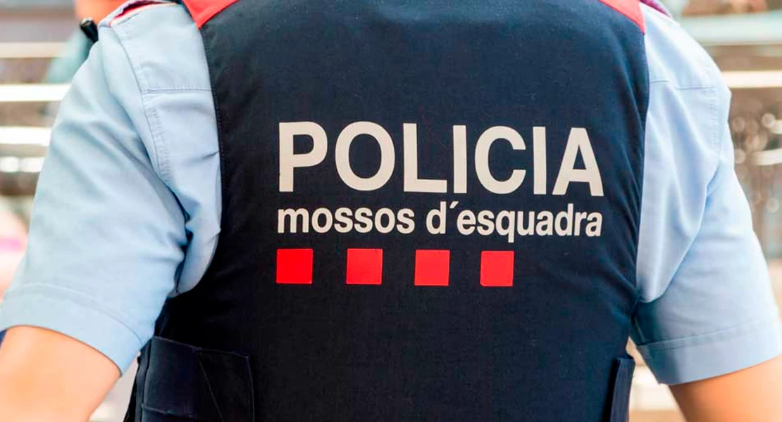 Mueren dos conductores de moto tras chocar con una furgoneta