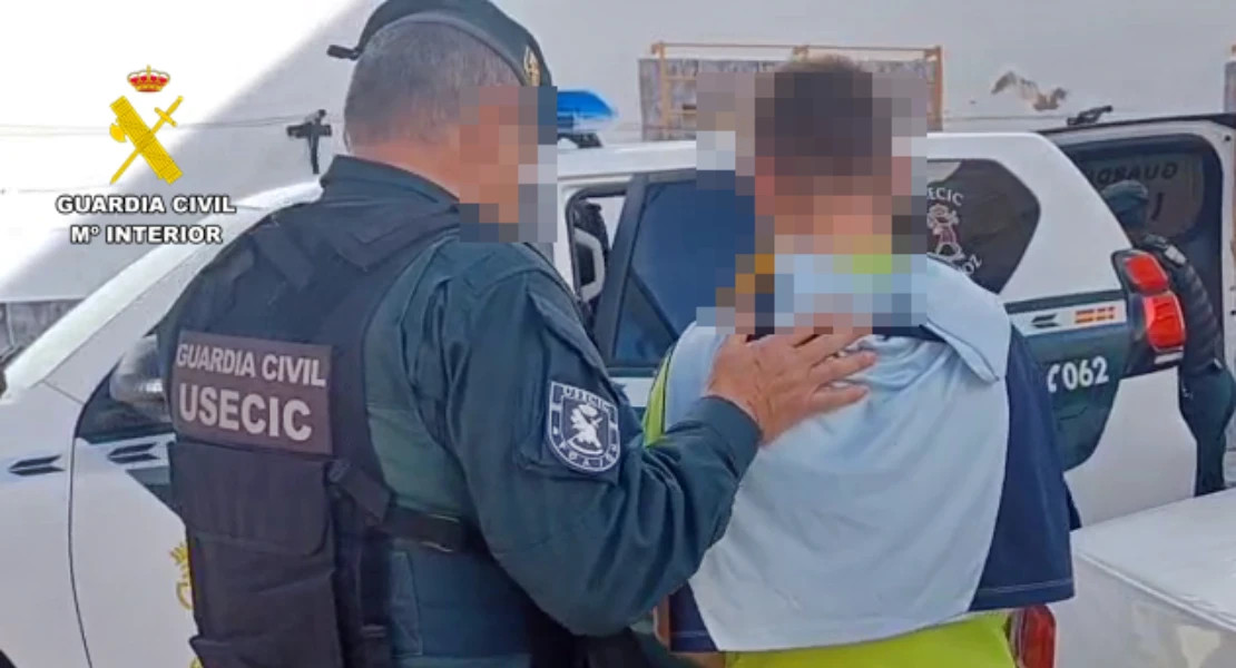 Varios detenidos por robar con violencia en Montijo, Puebla de la ...