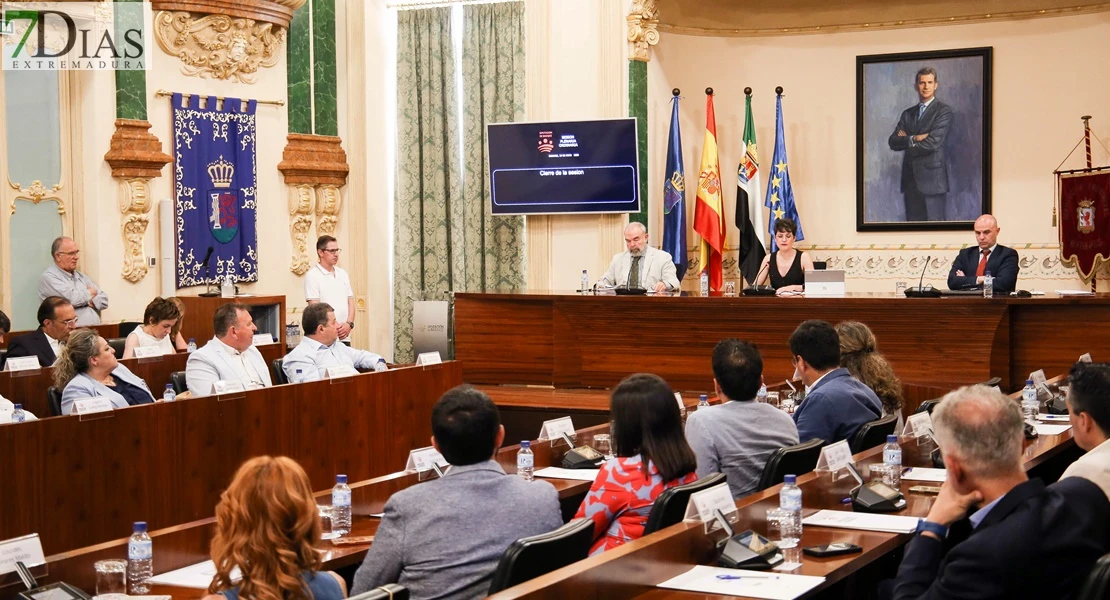Gallardo se despide de Diputación: "Mi compromiso con esta tierra sigue inacto"