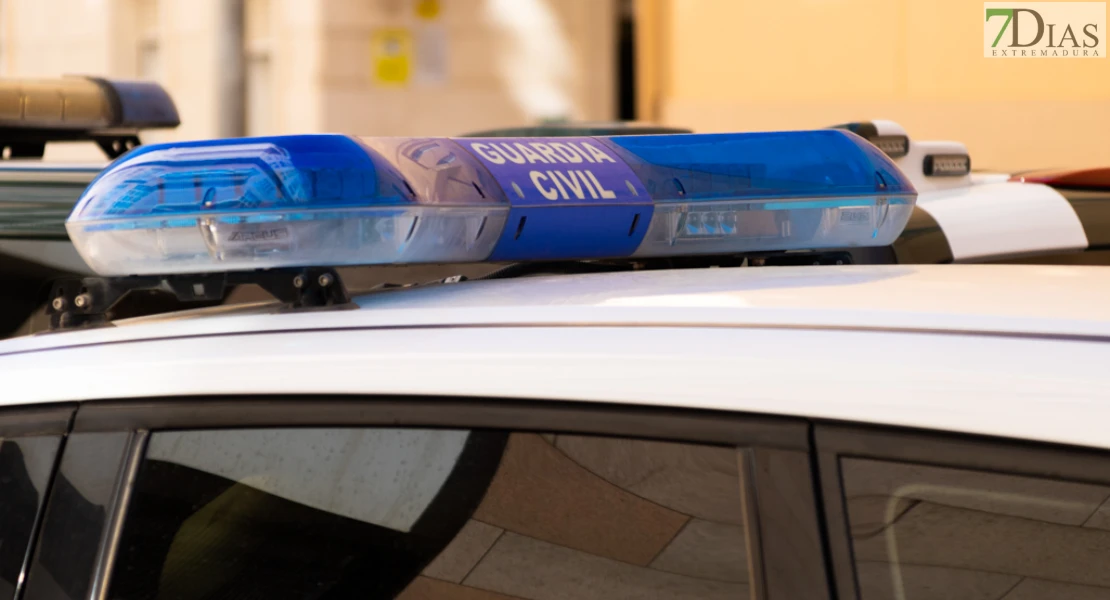 Cae un carro por un puente de camino a una romería en Extremadura: hay dos heridos