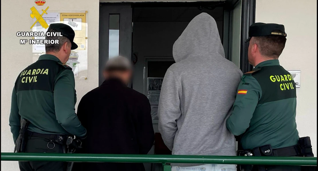 Detenidos dos jóvenes tras dar una paliza y robar 600 € a un vecino de Navalmoral