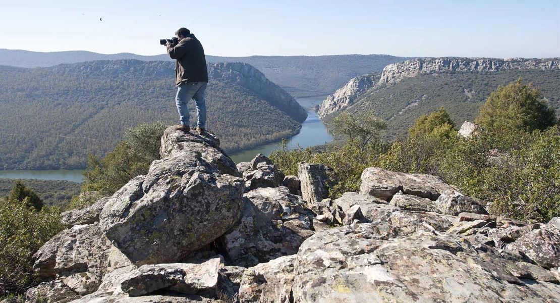 Los viajeros y las pernoctaciones en Extremadura crecen más del 15 % en abril
