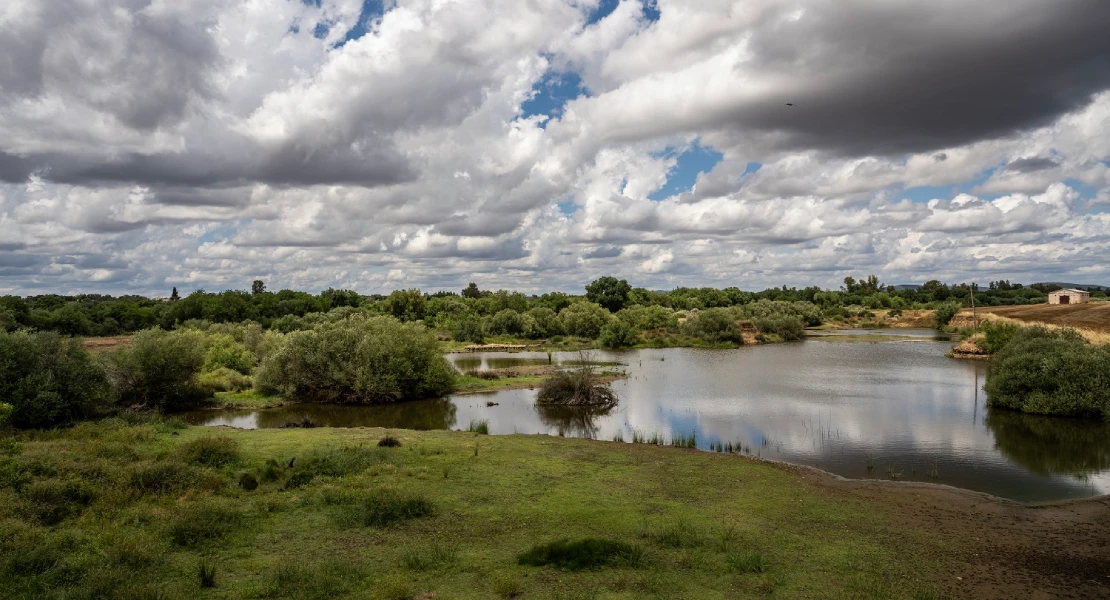 Aumentarán el cauce de un río extremeño para combatir los efectos de las crecidas