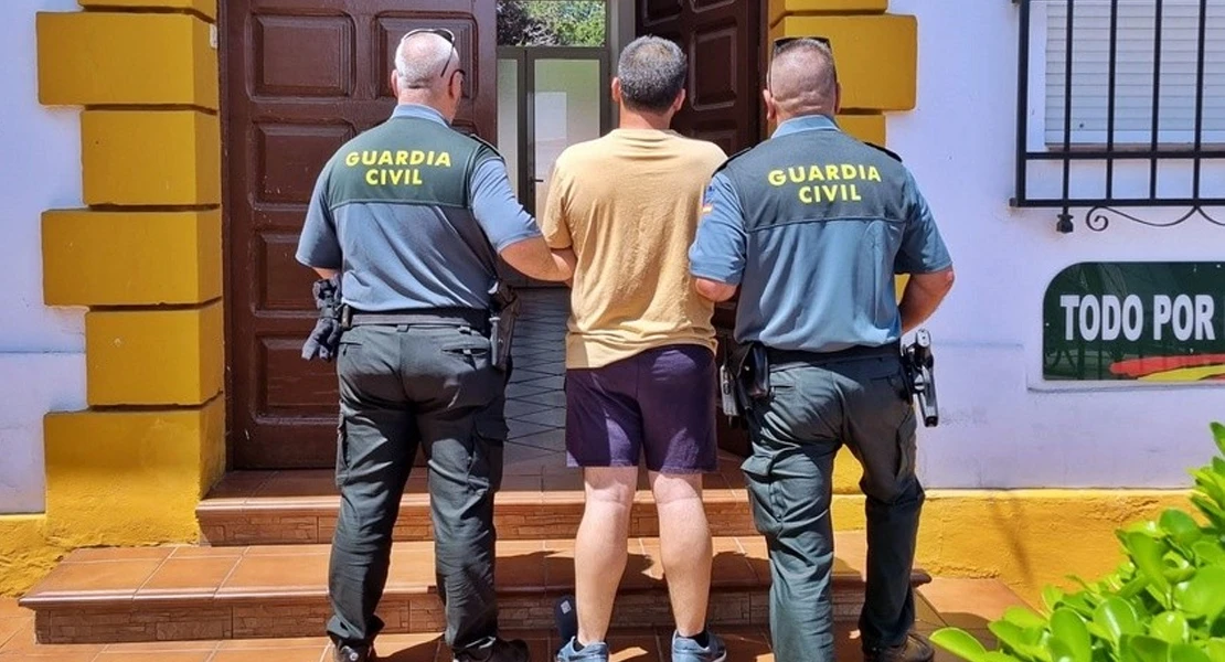 Detenido al autor de 24 robos en vehículos aparcados en pueblos de Badajoz