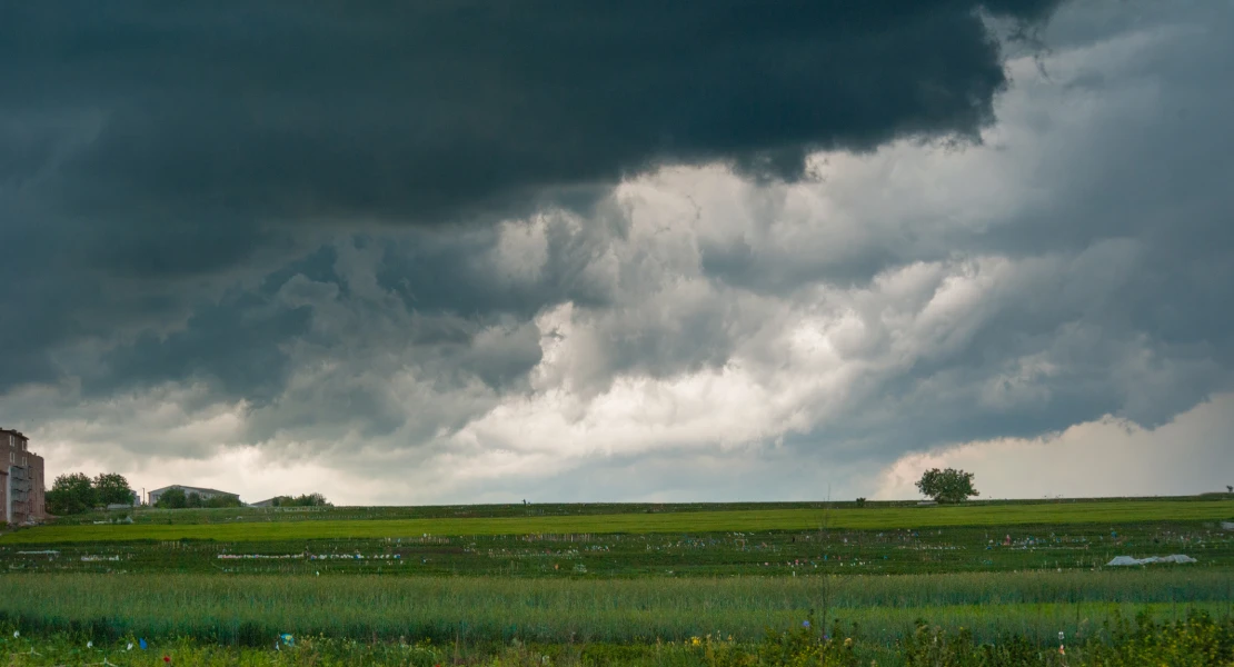 Activan la alerta amarilla por tormentas este viernes en la provincia de Badajoz