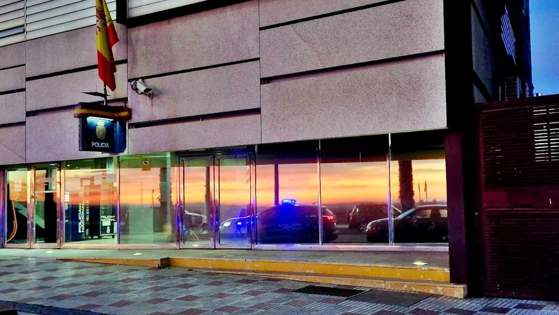 Atropello frente a la Comisaría de Policía Nacional de Don Benito (BA)