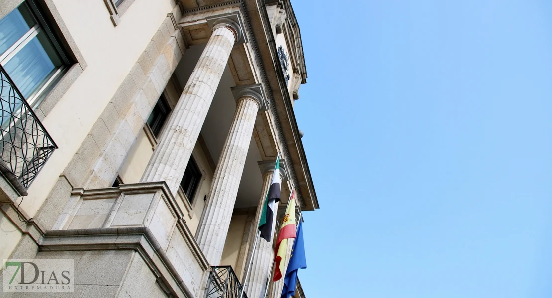 Incrementan la plantilla de las Oficinas de Extranjería en Extremadura ante el nuevo reglamento