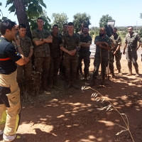 Los bomberos del CPEI instruyen a guardias civiles y militares para posibles incendios