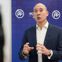 Acusan al PSOE de "dejar tirados en la cuneta" a los dependientes extremeños