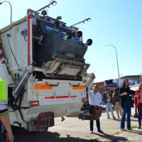 Promedio invierte 200.000€ en un nuevo camión recolector para la zona centro de la provincia