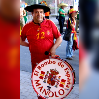 Fallece Manolo 'el del bombo', icono de la afición de La Roja