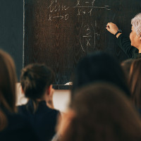Si tu hijo es extremeño y bueno en matemáticas, esto te interesa