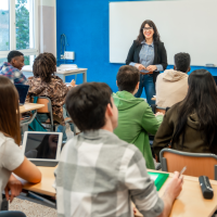 Educación contratará a más de 200 docentes para programas de apoyo en los centros extremeños
