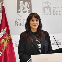 La concejala Concha Baños presenta su candidatura para liderar el PSOE en la ciudad de Badajoz