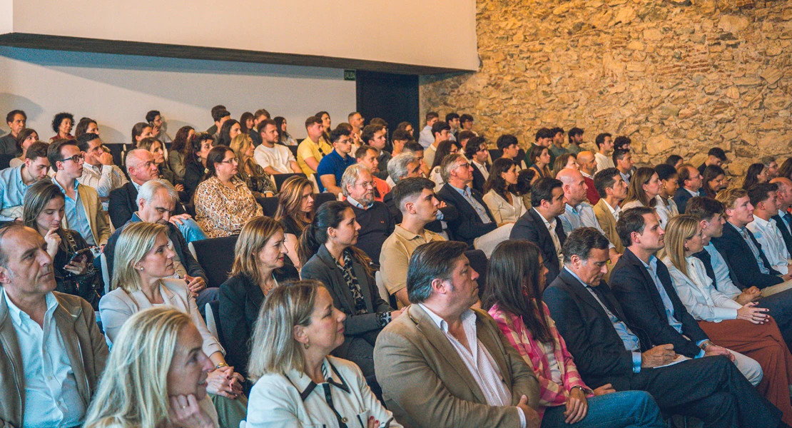 María Guardiola respalda la plataforma juvenil Lideremos: "Sois muy útiles, os vamos a escuchar mucho"