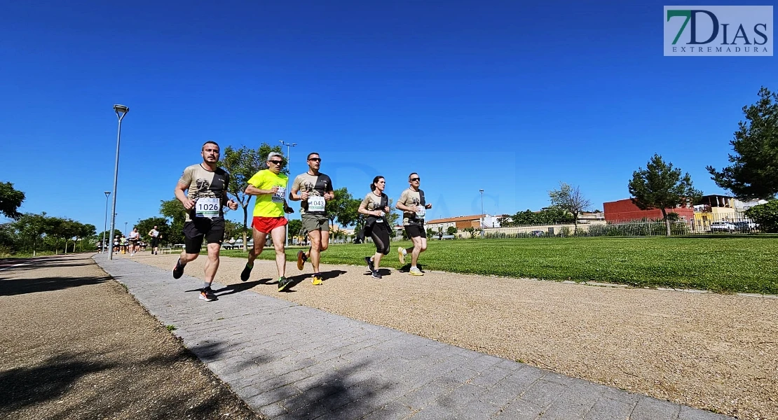 Imágenes del IV Cross Militar 'El héroe' en Badajoz