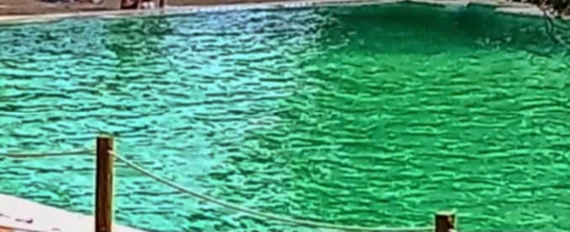 Critican “el mal estado del agua de la piscina municipal en Aldea Moret”