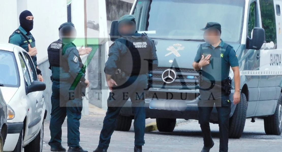 Operación abierta de la Guardia Civil en varias localidades extremeñas