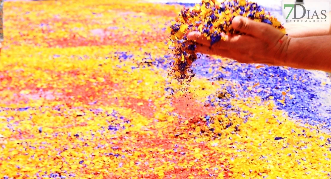 Arte efímero en San Vicente de Alcántara: el Corpus Christi llena las calles de color