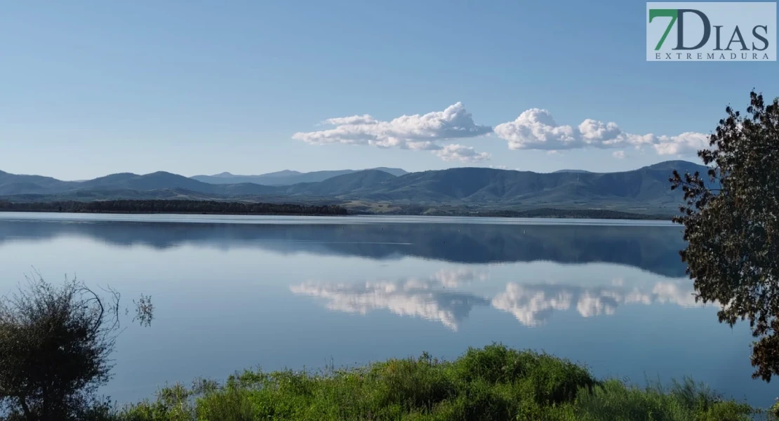 Dos pantanos extremeños registran el mayor descenso de agua del país esta semana