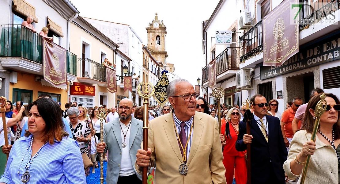 Arte efímero en San Vicente de Alcántara: el Corpus Christi llena las calles de color