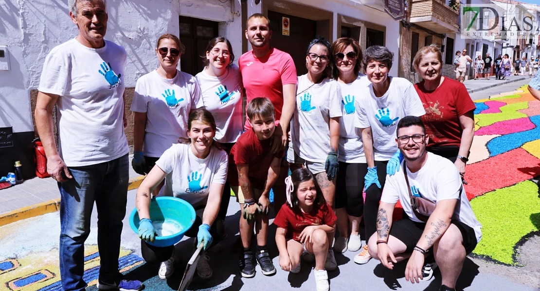 Arte efímero en San Vicente de Alcántara: el Corpus Christi llena las calles de color