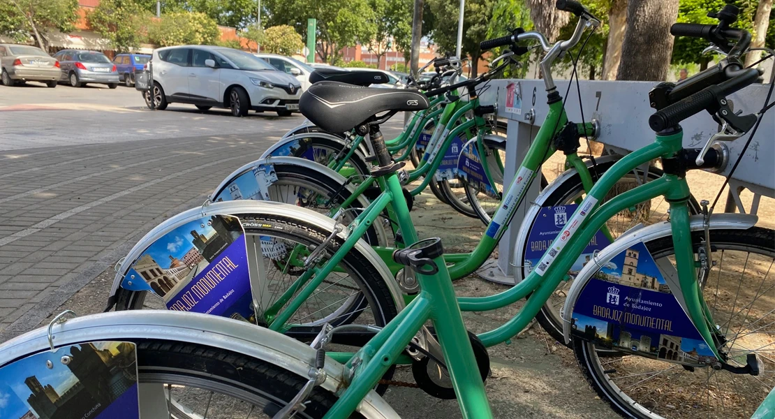 Un carril bici sin bicis: denuncian despilfarro y mentiras del Ayto. de Badajoz