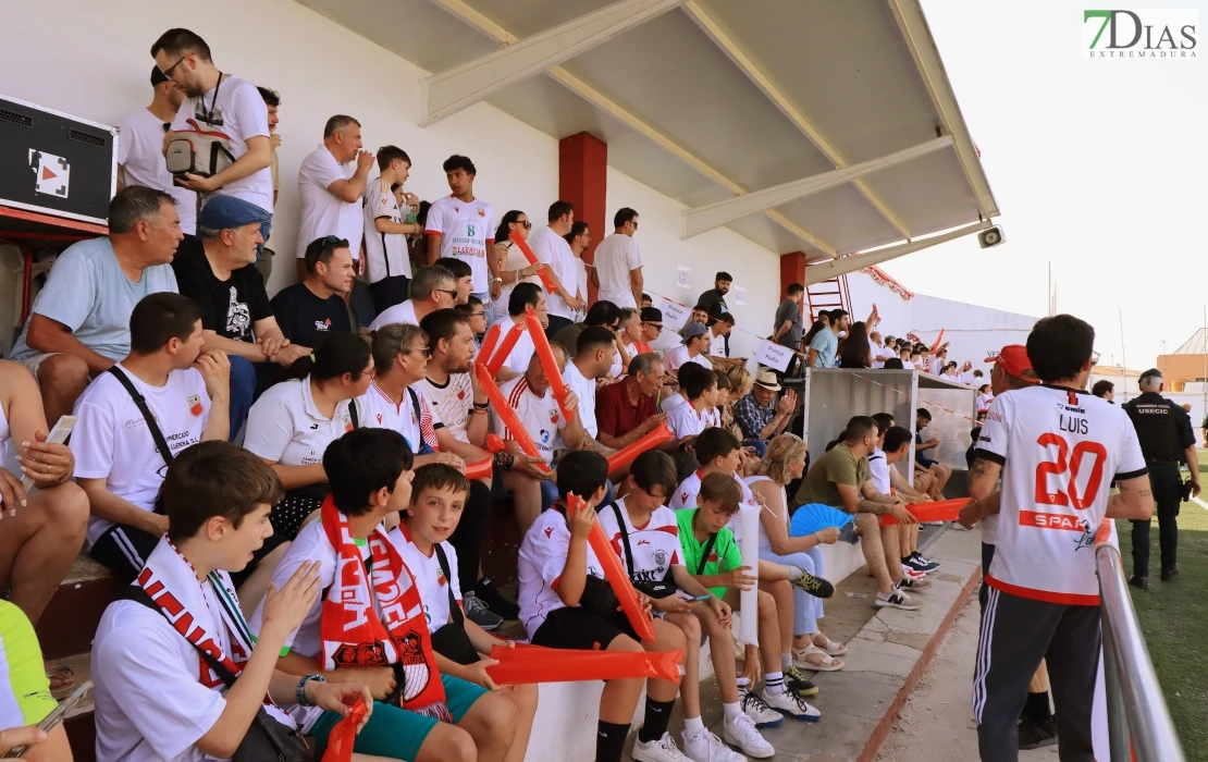 Todas las imágenes del playoff entre el Llerenense y el CD Badajoz