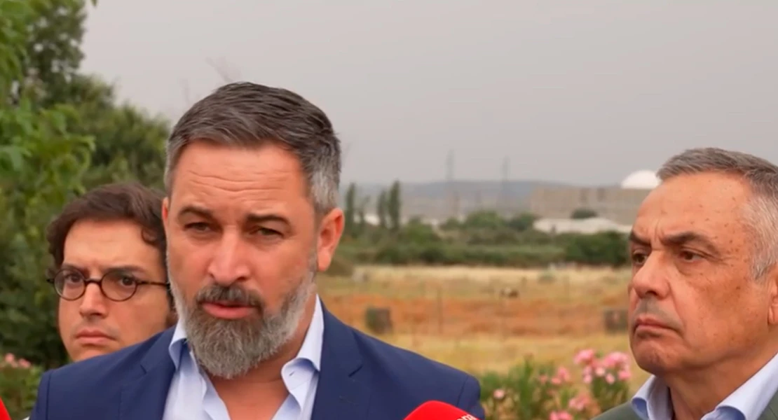 Abascal viaja a Extremadura para criticar la "política suicida" de Sánchez