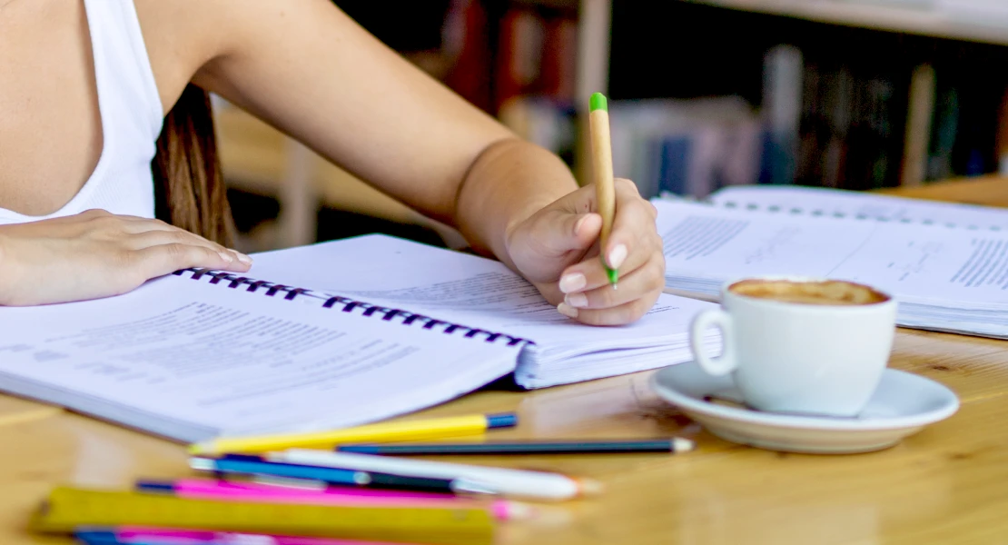 Becas complementarias de hasta 2.500 € para universitarios Extremeños: cuándo y cómo solicitarlas