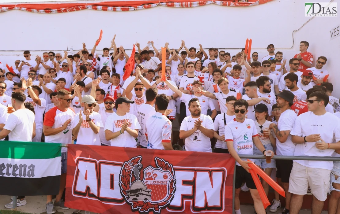 Todas las imágenes del playoff entre el Llerenense y el CD Badajoz
