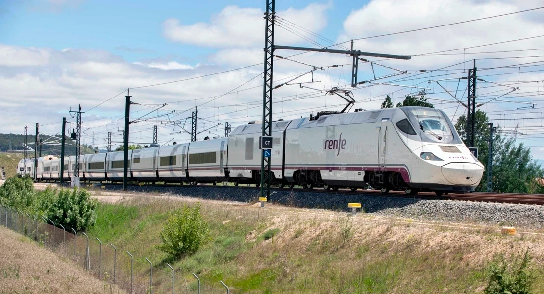 Indignación tras la incidencia del Alvia: "Extremadura es un cementerio de trenes"