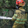 Impresionante columna de humo en Badajoz por un incendio en la ribera de Balboa