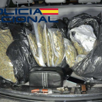 Colisiona contra la Policía en Mérida: portaba más de 16 kilos de marihuana y un arma de fuego