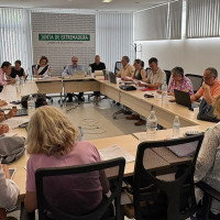 Sanidad aborda el calendario preliminar de las oposiciones del SES
