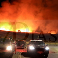Noche angustiante en una barriada pacense: un incendio casi alcanza sus viviendas