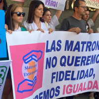 El SES responde al escaso número de matronas en bolsa
