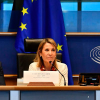 La diputada extremeña se dirige a Europa: "No podemos esperar más"