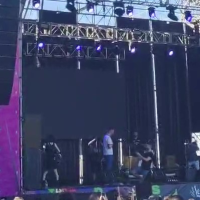 Emocionante pedida de matrimonio en uno de los conciertos de L@s Palom@s