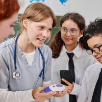Advierten del aumento de ITS entre jóvenes y reclaman más enfermeras escolares