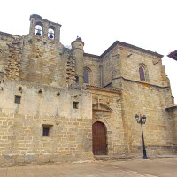 ¿Conocías esta histórica iglesia extremeña? Una imponente fachada y mucho que contar