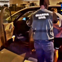 Varios detenidos por el asalto a un furgón policial en plena vía pública