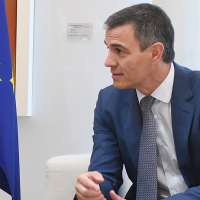Sánchez propone a las CCAA triplicar la inversión pública en vivienda