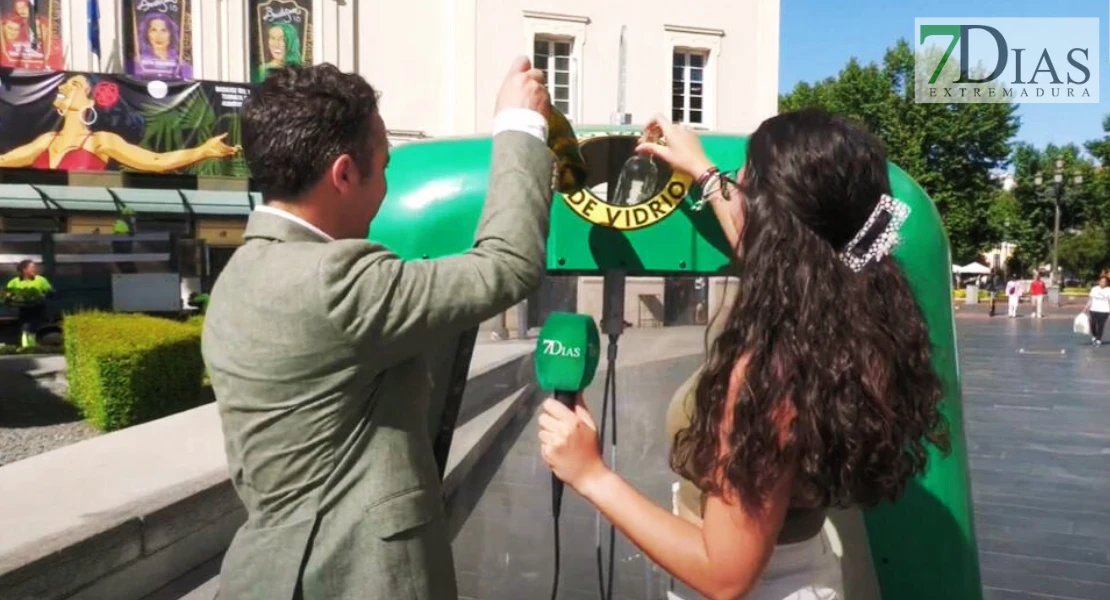 Llega a Badajoz el primer contenedor transparente: ¿para qué sirve?