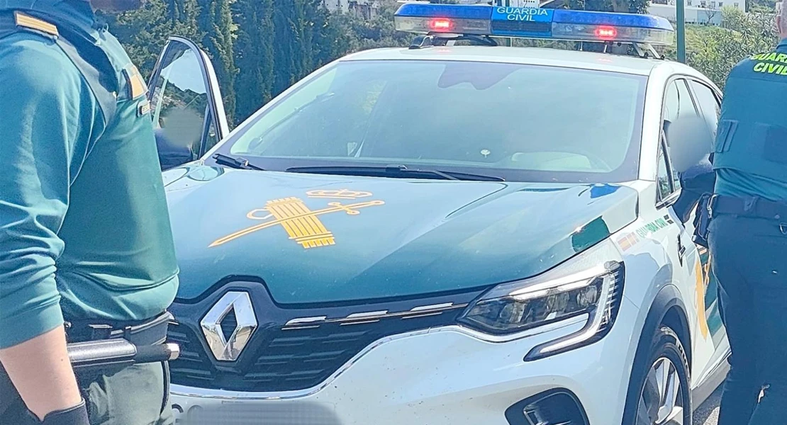 Colisión múltiple entre coche, furgoneta y camión en la EX-206