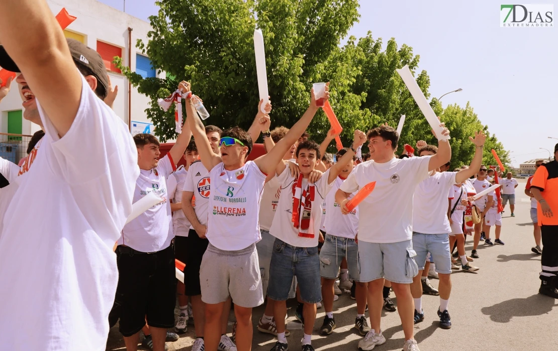 Todas las imágenes del playoff entre el Llerenense y el CD Badajoz