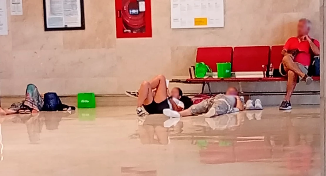 Atrapados en Badajoz bajo la ola de calor: cinco horas de retraso en un vuelo a Canarias
