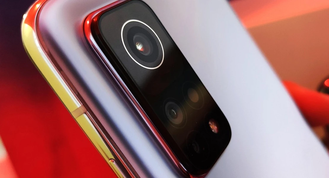 OCU denuncia a Xiaomi ante Consumo por engaño a sus consumidores