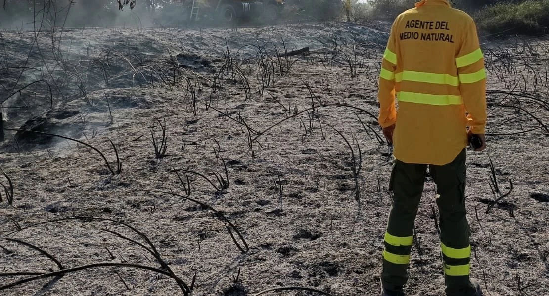 El primer incendio de la campaña se podría haber evitado, según los Agentes del Medio Natural