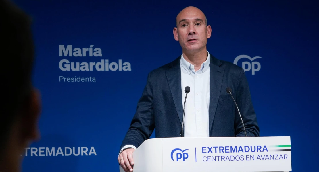 El PP acusa al PSOE de dejar una Sanidad "a medias" y celebra los avances del nuevo modelo